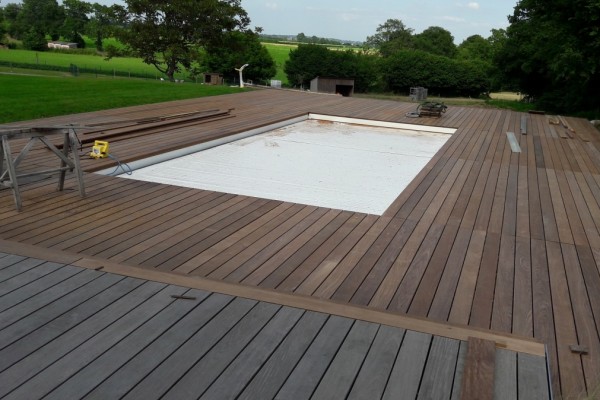 terrasse piscine Saint Brieuc